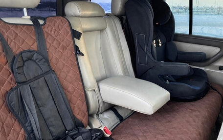 Toyota Land Cruiser 100 рестайлинг 2, 2003 год, 1 450 000 рублей, 10 фотография