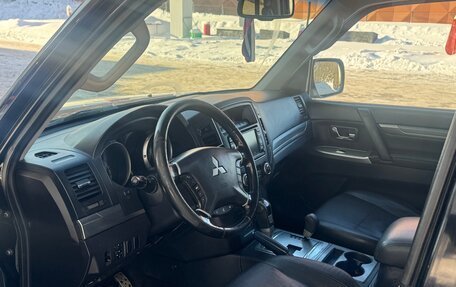 Mitsubishi Pajero IV, 2011 год, 1 300 000 рублей, 10 фотография