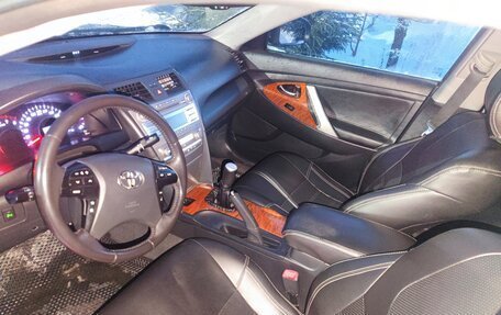 Toyota Camry, 2010 год, 800 000 рублей, 7 фотография