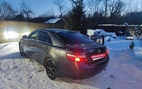 Toyota Camry, 2010 год, 800 000 рублей, 2 фотография