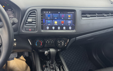 Honda Vezel, 2021 год, 1 790 000 рублей, 10 фотография