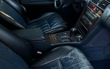 Mercedes-Benz E-Класс, 1995 год, 300 000 рублей, 5 фотография