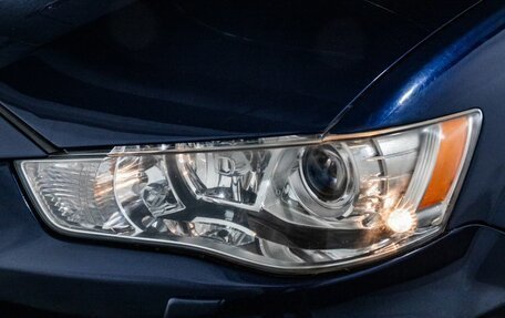 Mitsubishi Outlander III рестайлинг 3, 2011 год, 1 300 000 рублей, 10 фотография