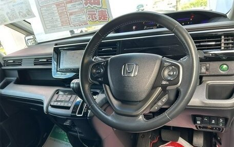 Honda Stepwgn IV, 2018 год, 2 019 000 рублей, 21 фотография