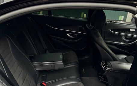 Mercedes-Benz E-Класс, 2020 год, 2 650 000 рублей, 3 фотография