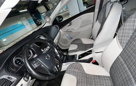 Volvo V40 Cross Country I, 2018 год, 1 950 000 рублей, 8 фотография