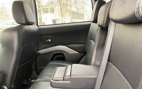 Mitsubishi Outlander III рестайлинг 3, 2011 год, 1 130 000 рублей, 14 фотография