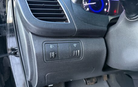 Hyundai Solaris II рестайлинг, 2012 год, 595 000 рублей, 15 фотография