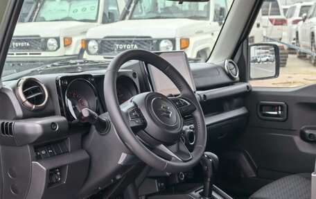 Suzuki Jimny, 2026 год, 8 фотография