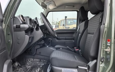 Suzuki Jimny, 2026 год, 11 фотография