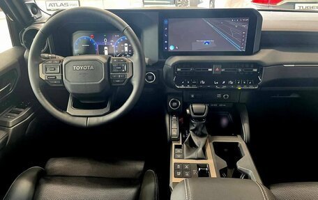 Toyota Land Cruiser Prado, 2025 год, 12 900 000 рублей, 16 фотография