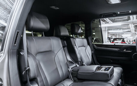 Lexus LX III, 2020 год, 16 фотография