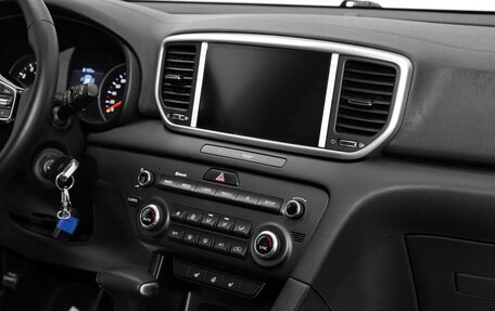 KIA Sportage IV рестайлинг, 2021 год, 2 249 000 рублей, 10 фотография