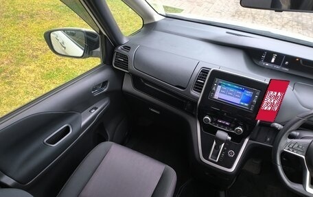 Nissan Serena IV, 2018 год, 2 410 000 рублей, 18 фотография