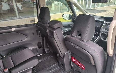 Nissan Serena IV, 2018 год, 2 410 000 рублей, 36 фотография