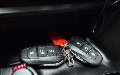 Peugeot 2008 II, 2022 год, 1 804 000 рублей, 9 фотография