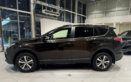 Toyota RAV4, 2015 год, 2 350 000 рублей, 2 фотография