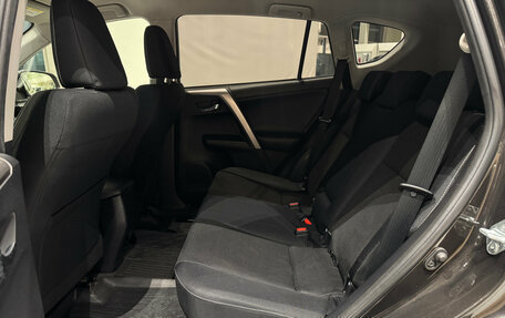 Toyota RAV4, 2015 год, 2 350 000 рублей, 25 фотография