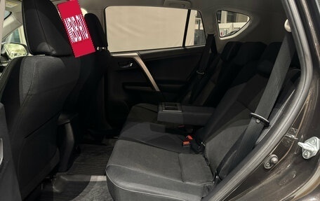 Toyota RAV4, 2015 год, 2 350 000 рублей, 26 фотография