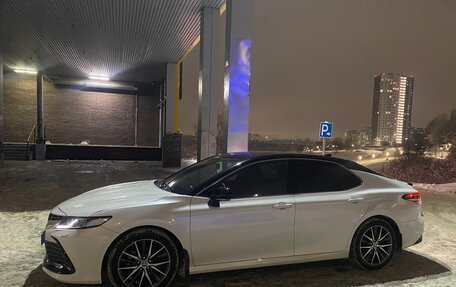 Toyota Camry, 2021 год, 3 250 000 рублей, 3 фотография