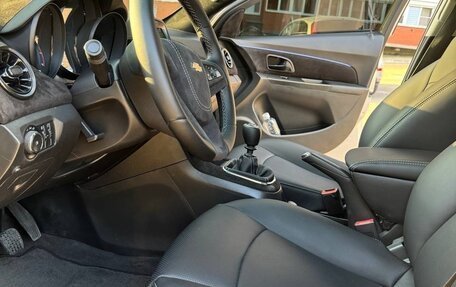 Chevrolet Cruze II, 2011 год, 750 000 рублей, 8 фотография