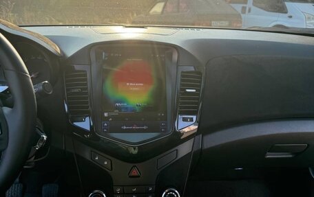 Chevrolet Cruze II, 2011 год, 750 000 рублей, 9 фотография