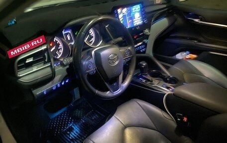 Toyota Camry, 2021 год, 3 250 000 рублей, 7 фотография