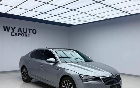 Skoda Superb III рестайлинг, 2024 год, 2 780 000 рублей, 3 фотография