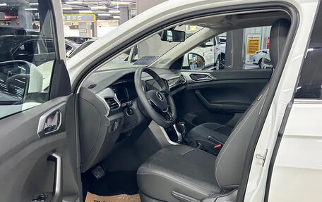 Volkswagen T-Cross I, 2023 год, 1 670 000 рублей, 5 фотография