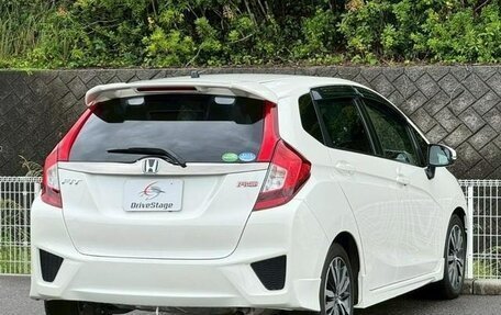 Honda Fit III, 2013 год, 905 000 рублей, 2 фотография