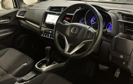 Honda Fit III, 2013 год, 905 000 рублей, 19 фотография