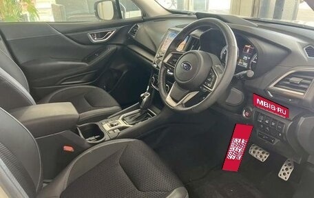 Subaru Forester, 2018 год, 1 950 000 рублей, 15 фотография