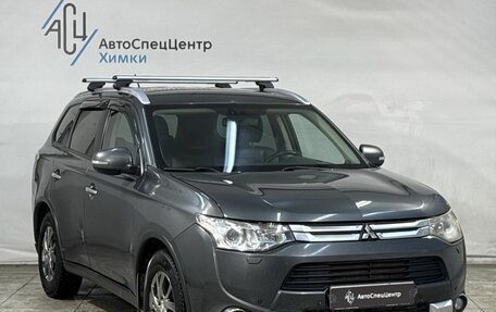 Mitsubishi Outlander III рестайлинг 3, 2014 год, 1 249 800 рублей, 15 фотография