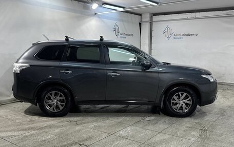 Mitsubishi Outlander III рестайлинг 3, 2014 год, 1 249 800 рублей, 17 фотография