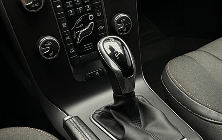 Volvo V40 Cross Country I, 2017 год, 1 849 000 рублей, 22 фотография