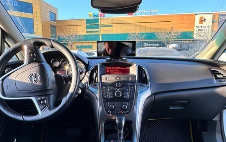 Opel Astra J, 2011 год, 700 000 рублей, 24 фотография