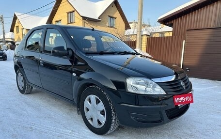 Renault Logan I, 2013 год, 567 000 рублей, 2 фотография
