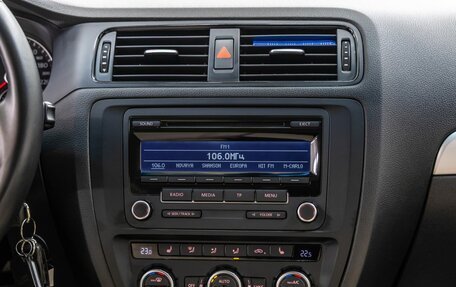 Volkswagen Jetta VI, 2012 год, 1 058 000 рублей, 27 фотография