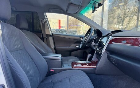 Toyota Camry, 2012 год, 1 540 000 рублей, 10 фотография