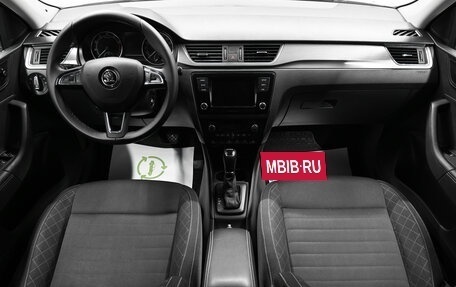Skoda Rapid I, 2018 год, 1 295 000 рублей, 10 фотография