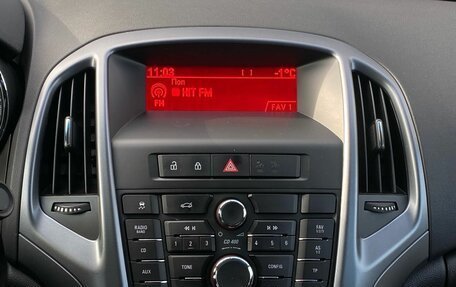 Opel Astra J, 2013 год, 915 000 рублей, 22 фотография