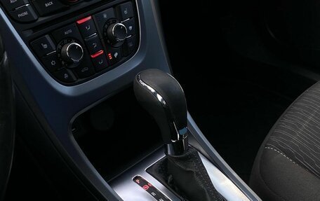 Opel Astra J, 2013 год, 915 000 рублей, 24 фотография