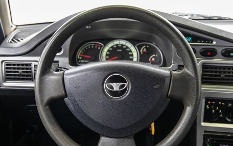 Daewoo Nexia I рестайлинг, 2013 год, 250 000 рублей, 23 фотография