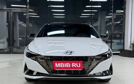 Hyundai Elantra, 2023 год, 1 687 911 рублей, 2 фотография