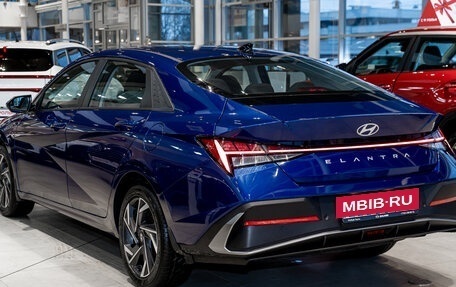 Hyundai Elantra, 2025 год, 2 850 000 рублей, 9 фотография