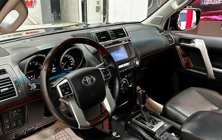 Toyota Land Cruiser Prado 150 рестайлинг 2, 2016 год, 3 997 000 рублей, 10 фотография