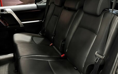 Toyota Land Cruiser Prado 150 рестайлинг 2, 2016 год, 3 997 000 рублей, 12 фотография