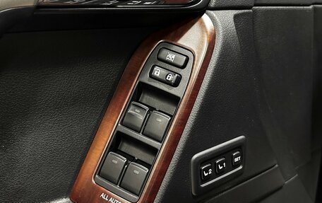 Toyota Land Cruiser Prado 150 рестайлинг 2, 2016 год, 3 997 000 рублей, 17 фотография