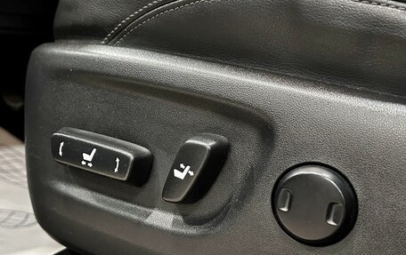 Toyota Land Cruiser Prado 150 рестайлинг 2, 2016 год, 3 997 000 рублей, 18 фотография