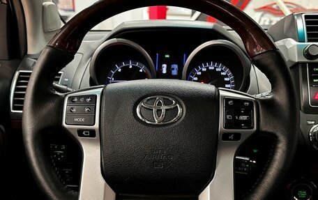 Toyota Land Cruiser Prado 150 рестайлинг 2, 2016 год, 3 997 000 рублей, 31 фотография